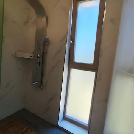 Vista Apartment *